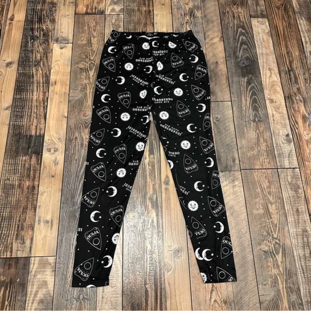 Ouija Leggings Size Medium/ Large Like New